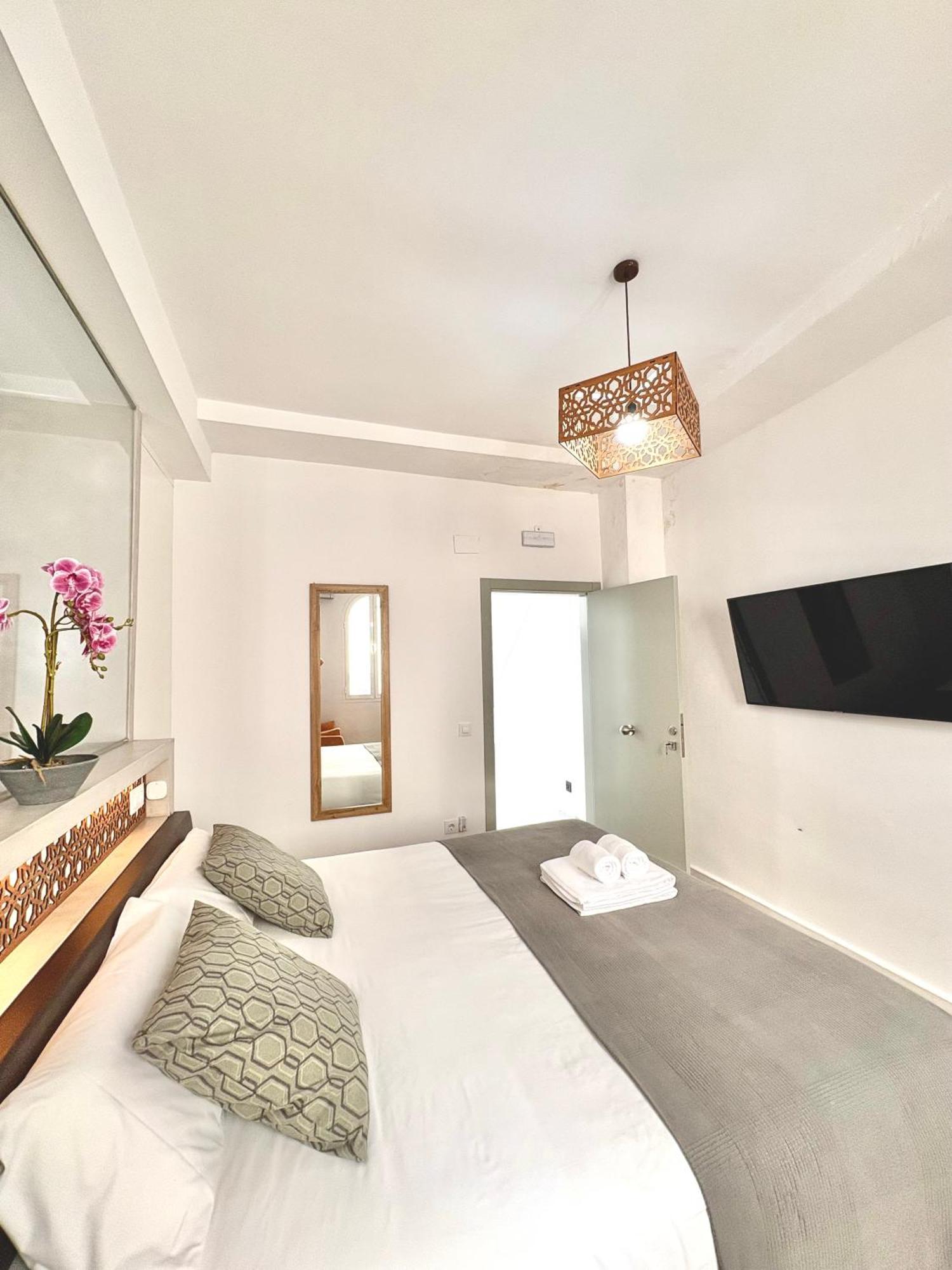 Unique House - Private Spa&Pool -Stayin세비야 외부 사진