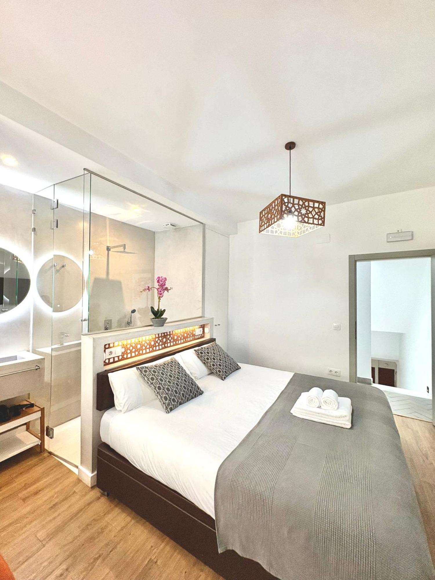 Unique House - Private Spa&Pool -Stayin세비야 외부 사진