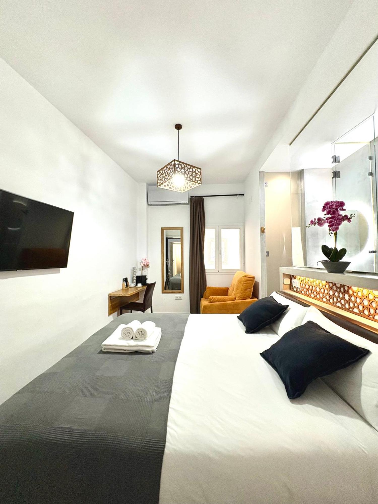 Unique House - Private Spa&Pool -Stayin세비야 외부 사진